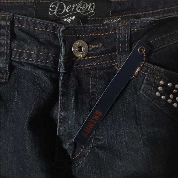 NWOT Dereon Skinny Jeans - Picture 4 of 7